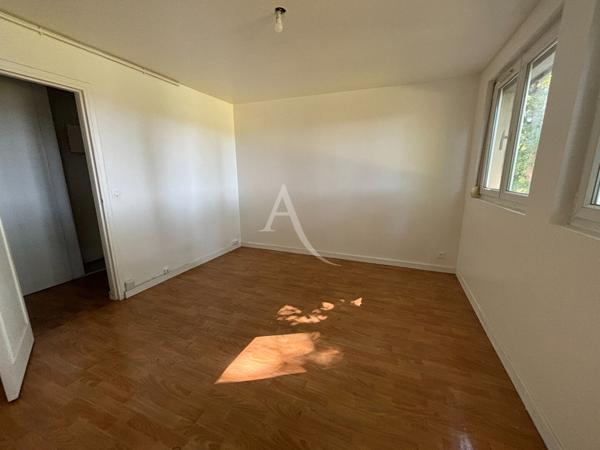 Appartement Villiers/orge 1 pièce(s) 27 m2