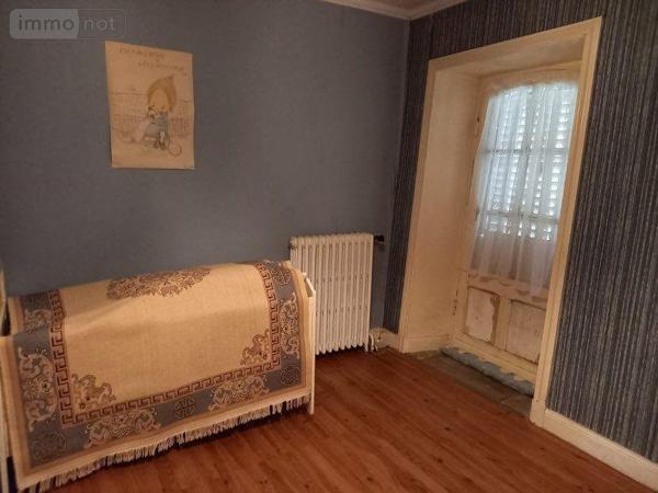 Corps de ferme à vendre à Saint-Saturnin dans le Cantal (15190), ref : BM/2052   
Soulages