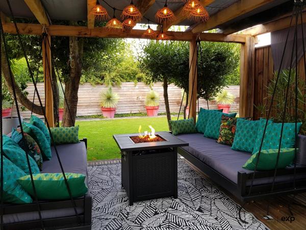 PROPRIÉTÉ DE CARACTÈRE À DOMPIERRE SUR MER.