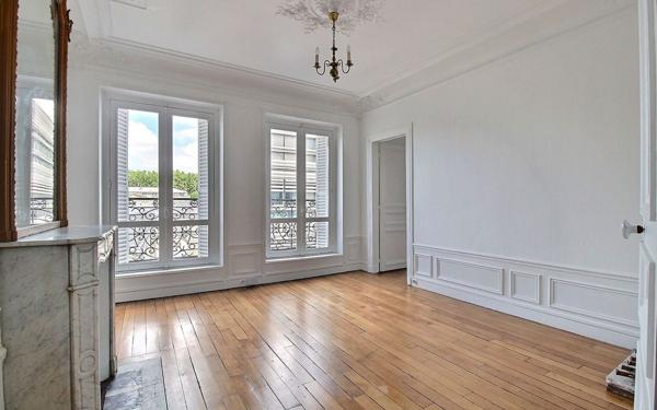 Appartement à louer    4 pièces • 77,97 m2 Paris 7