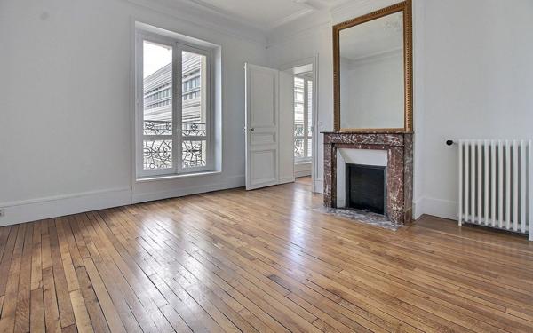 Appartement à louer    4 pièces • 77,97 m2 Paris 7