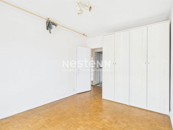 Appartement 143m² avec terrasse, vue Tour Eiffel et Sacré Coeur, PARIS 18