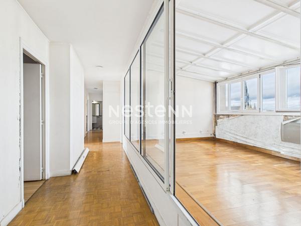 Appartement 143m² avec terrasse, vue Tour Eiffel et Sacré Coeur, PARIS 18