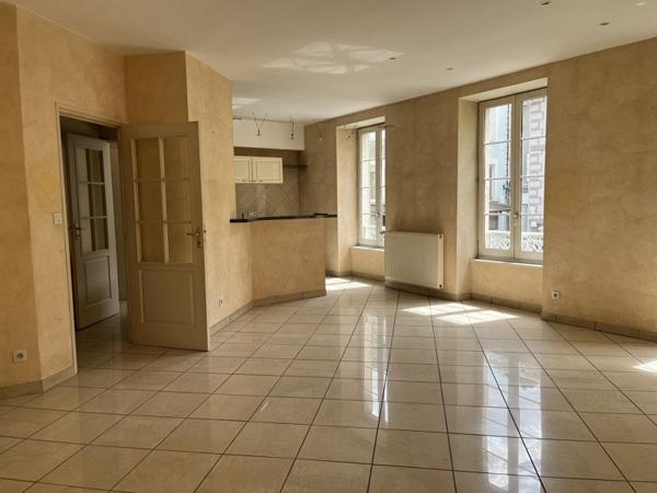 Immeuble à vendre 265 500 € Decazeville 280 m² DPE C