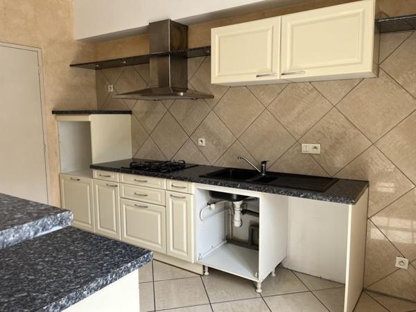 Immeuble à vendre 265 500 € Decazeville 280 m² DPE C