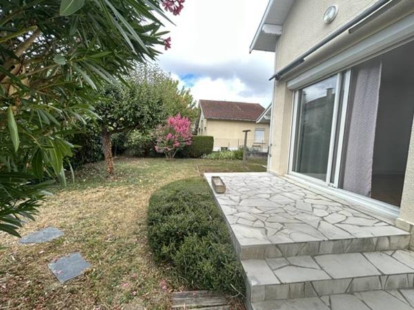 Maison à louer 1 100 € CC Tarbes 4 p 120 m² DPE D