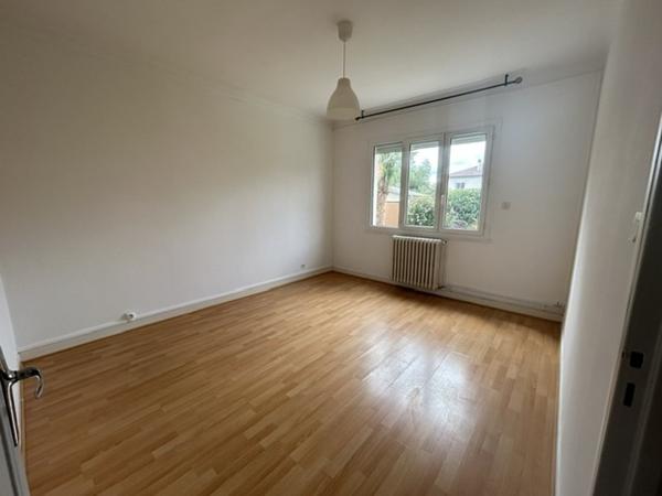 Maison à louer 1 100 € CC Tarbes 4 p 120 m² DPE D