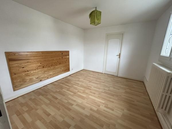 Maison à louer 1 100 € CC Tarbes 4 p 120 m² DPE D