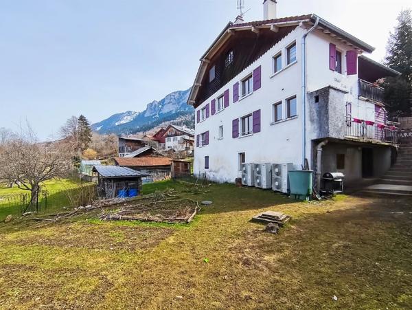 Immeuble de rapport à vendre THOLLON LES MEMISES (74)