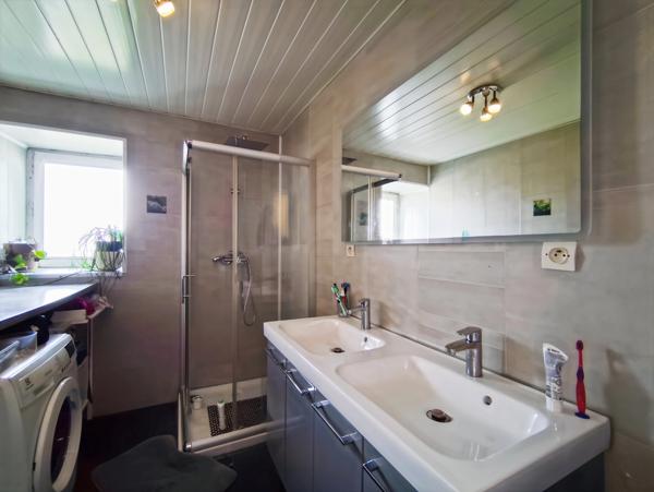 Immeuble de rapport à vendre THOLLON LES MEMISES (74)