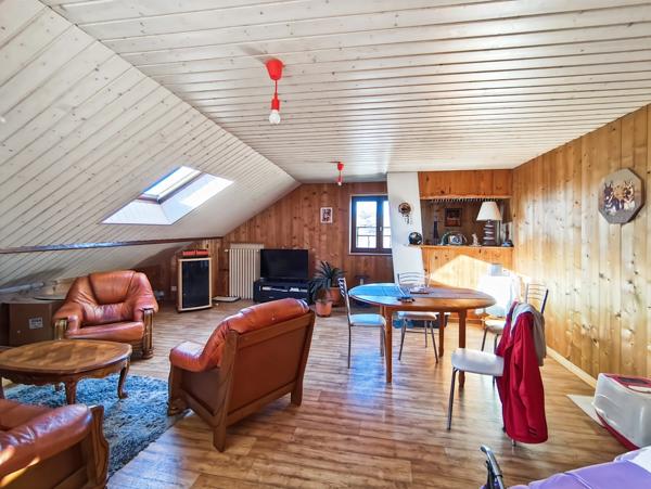Immeuble de rapport à vendre THOLLON LES MEMISES (74)