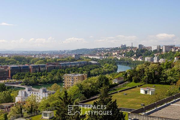 Dernier étage avec terrasse et vue exceptionnelle