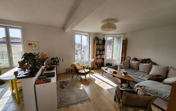 Vente Immeuble Saint-jean-d'angely   