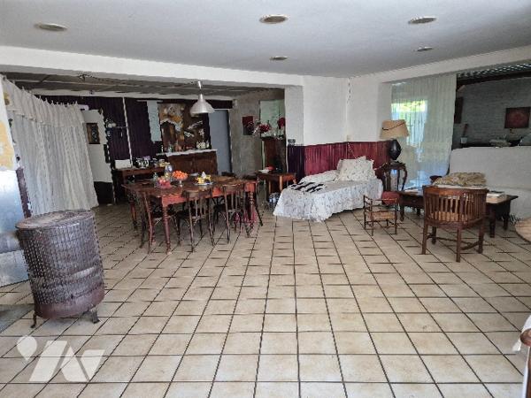 BROYE LES PESMES, maison sur 2300 m² de terrain.