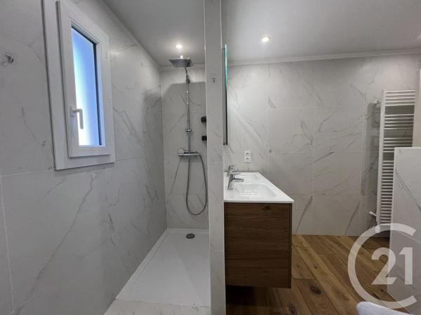 Appartement F4 à vendre  4 pièces - 106 m 2   BASTIA  - 202