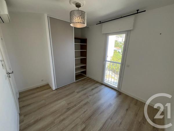 Appartement F4 à vendre  4 pièces - 106 m 2   BASTIA  - 202