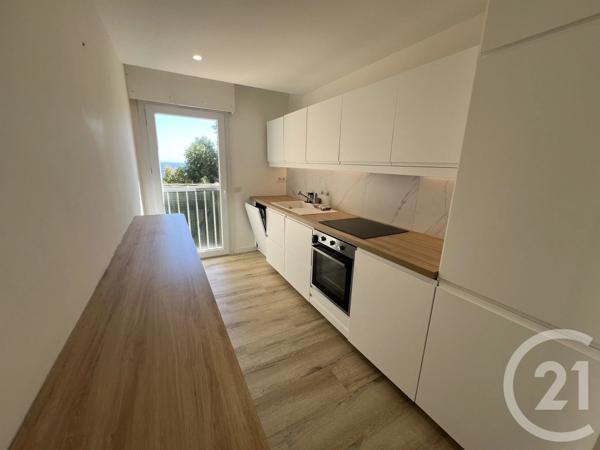 Appartement F4 à vendre  4 pièces - 106 m 2   BASTIA  - 202