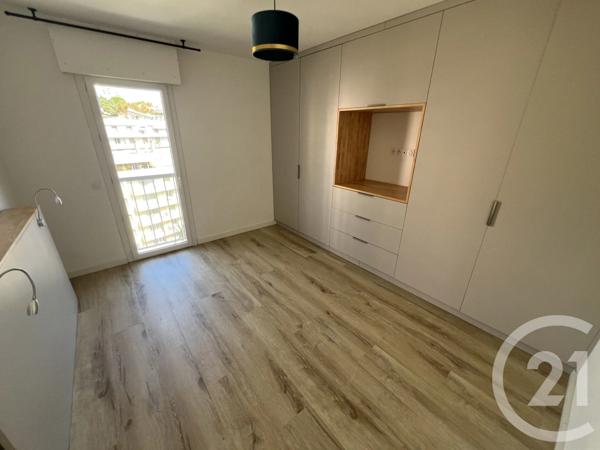 Appartement F4 à vendre  4 pièces - 106 m 2   BASTIA  - 202