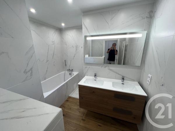 Appartement F4 à vendre  4 pièces - 106 m 2   BASTIA  - 202