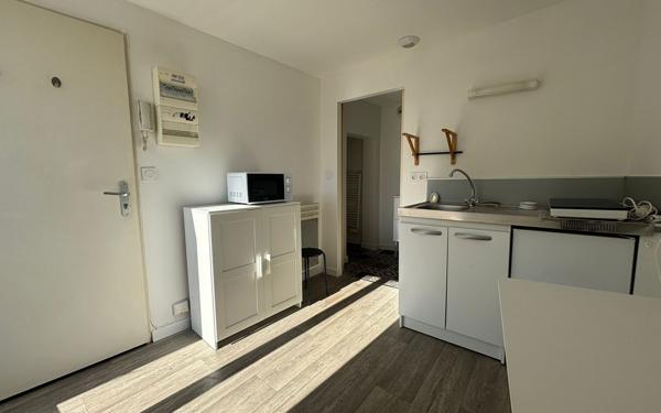 Appartement à louer    1 pièce • 11,49 m2 Poitiers