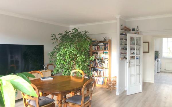 Appartement à vendre    5 pièces • 97,09 m2 Versailles