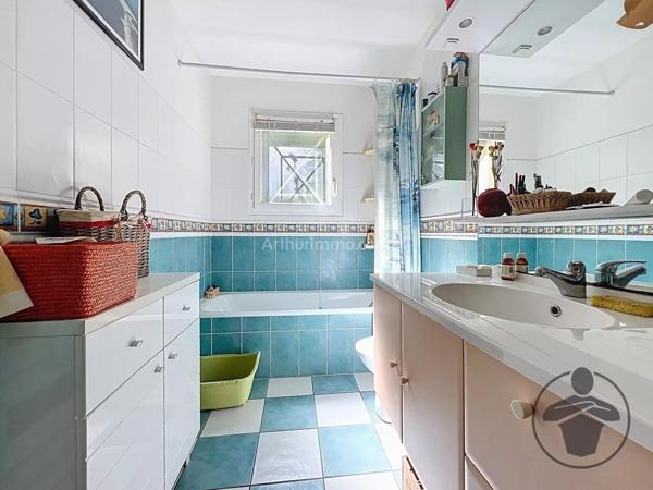 Vente Maison 6 pièces 151 m2 à Montguyon