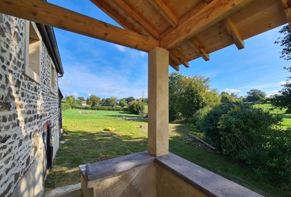 Grange partiellement rénovée – 127 m² habitables – Terrai