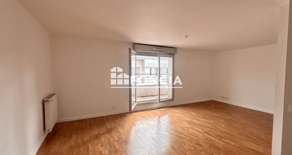 À vendre Appartement 2 pièces 54.2 m² - Paris 75019