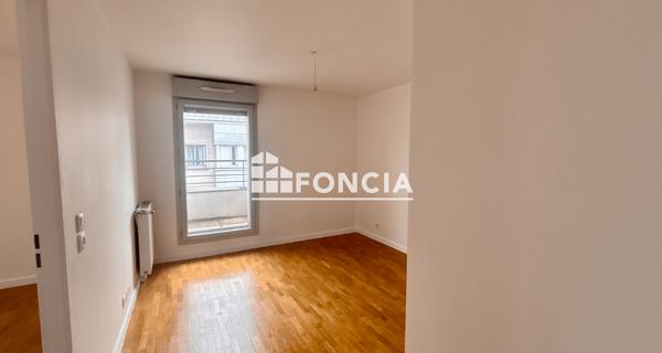 À vendre Appartement 2 pièces 54.2 m² - Paris 75019