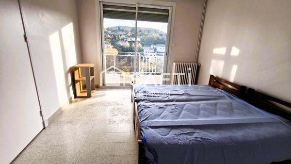 Appartement toit terrasse de 110 m² avec Box privé à d'Apt