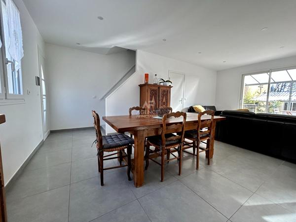 Maison Poissy 5 Pièces 3 chambres €515 000 ** - Référence 7919