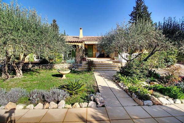 A vendre en exclusivité ! Maison à Lorgues de 5 pièces 132m2 avec Piscine