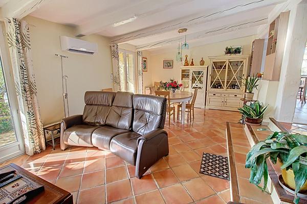 A vendre en exclusivité ! Maison à Lorgues de 5 pièces 132m2 avec Piscine