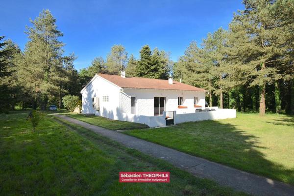 Maison T5, 4ch + studio , au coeur d'un parc arboré