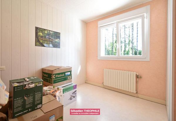 Maison T5, 4ch + studio , au coeur d'un parc arboré