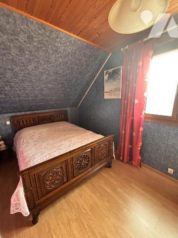 MAISON D'HABITATION AVEC TERRAIN D'ENVIRON 1HA30