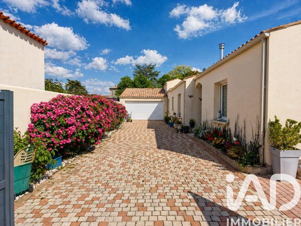 Maison à vendre 5 pièces 190 m² Sainte-Soulle