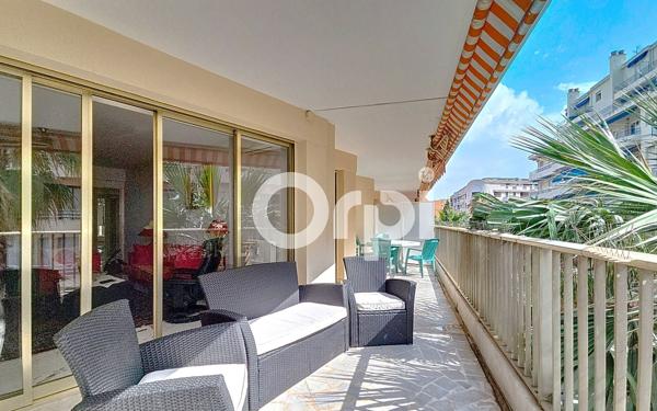 Appartement à vendre    3 pièces • 81,88 m2 Juan-les-Pins - Antibes