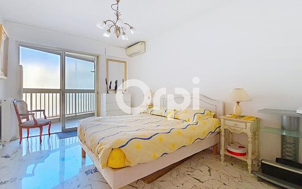 Appartement à vendre    3 pièces • 81,88 m2 Juan-les-Pins - Antibes