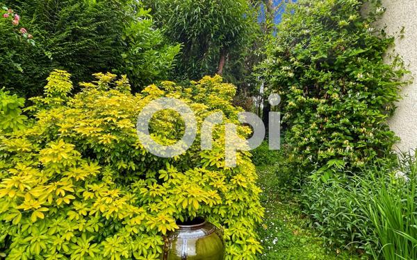 Maison à vendre    5 pièces •  Angerville-la-Campagne