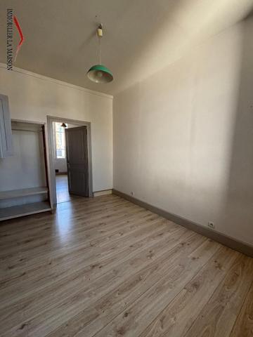 APPARTEMENT - Appartement de type 2 comprenant une ...