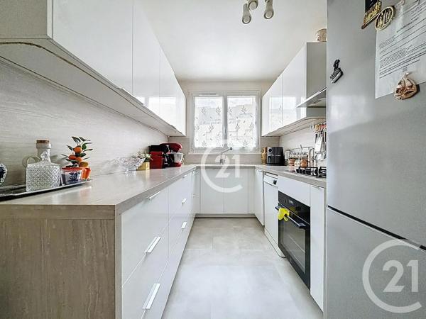 Appartement F3 à vendre  3 pièces - 69,20 m 2   NOISY LE SEC  - 93