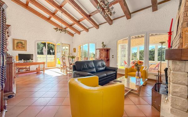 Maison à vendre    4 pièces •  Drap