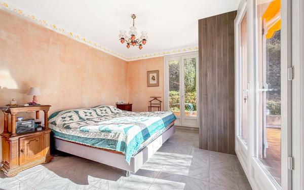 Maison à vendre    4 pièces •  Drap