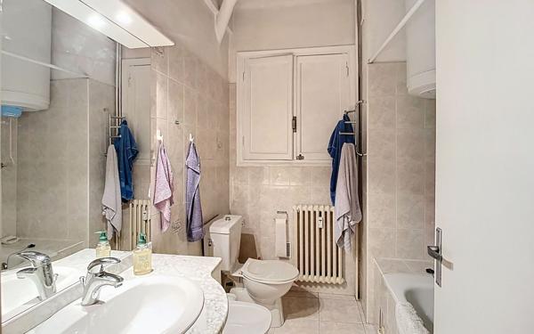 Appartement à vendre    2 pièces • 48,53 m2 Nice