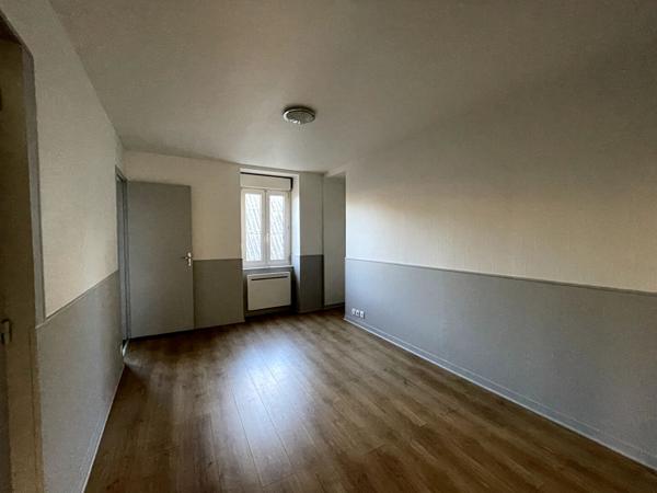 APPARTEMENT T2 ARGENTON SUR CREUSE