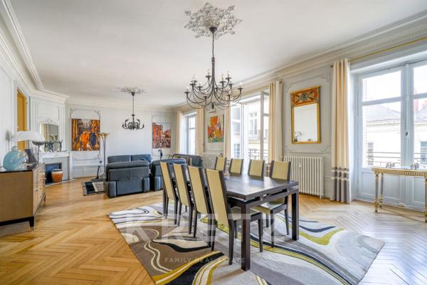 Appartement d'exception – 307 m² – Quartier prestigieux de Nantes.