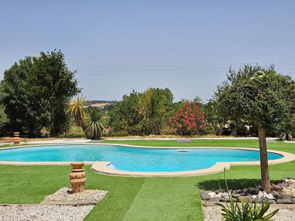 Secteur PUYMIROL : Maison 5 pièce(s) 120 m2 - Garage - Piscine - Jardin