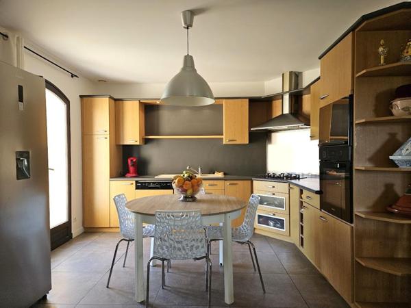 Secteur PUYMIROL : Maison 5 pièce(s) 120 m2 - Garage - Piscine - Jardin
