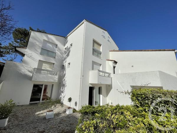 Appartement Studio à vendre  1 pièce - 28,32 m 2   ST GEORGES DE DIDONNE  - 17